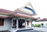 Hotel Iraa
