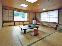 Nakamasu Hotels near Mifuneyama Rakuen