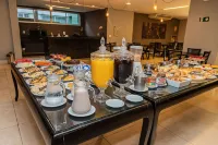 Hotel Eldorado Flat - Desayuno