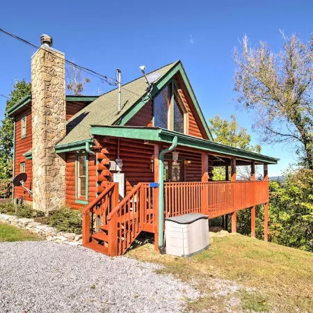 Sevierville Retreat Private Hot Tub and Lake Views!