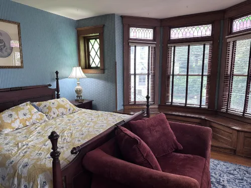 Vaast Bed & Breakfast Hotels in Morgantown