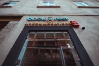 Bookarest Hostel Malta