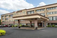Best Western Plus Reading Inn  Suites - Pysäköinti