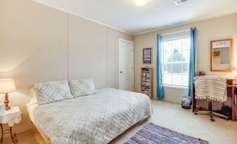 Wfh-Friendly Rural and Secluded Gem in Claxton!