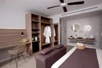 Eques Petit Resort Hotels in Portopetro