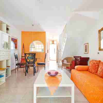 Casa Sarita - Well Maintained House in Chayofa with Pool Rooms