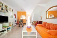 Casa Sarita - Well Maintained House in Chayofa with Pool