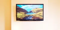 Warm Cosy Family Home with Free Parking - Apartment