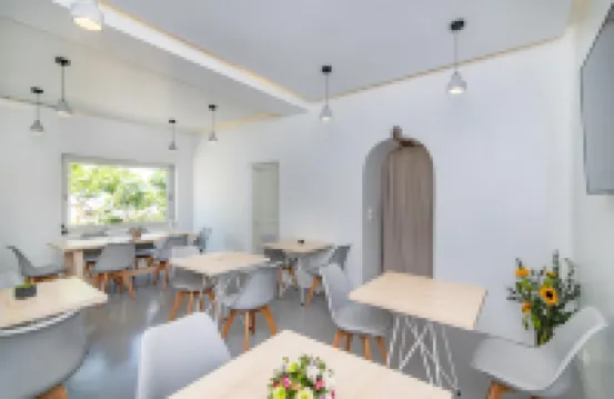 Vincenzo Family Rooms