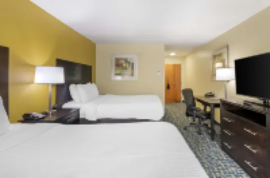 Best Western Plus Brunswick Inn  Suites