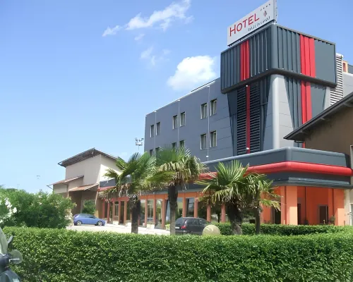 Hotel Mediterraneo Hotels in Collesalvetti