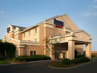 Fairfield Inn & Suites Indianapolis East Hotels near Warren Township