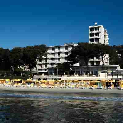 Diana Grand Hotel Hotel Exterior