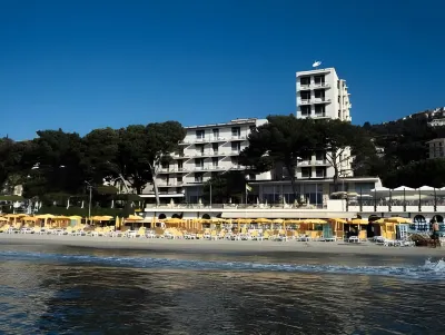 Diana Grand Hotel Hotels near Parrocchia Collegiata di Sant'Ambrogio