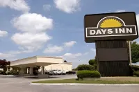 Days Inn by Wyndham Washington