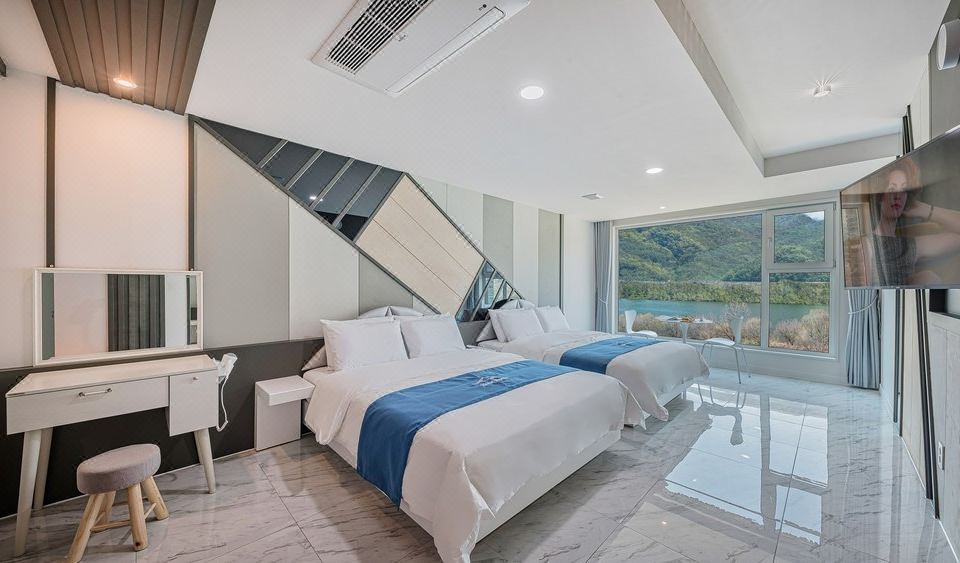 리버노스 풀빌라 전경