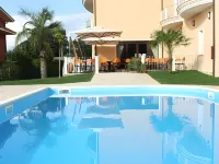 Gullo Hotel - Pools