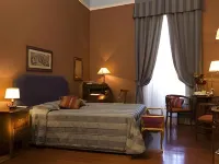 دوموس ليفيا لكشري سويتس Hotels near Capuchin Crypt