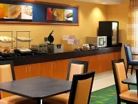 哈里森堡萬楓飯店及套房 - 早餐