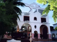 Canadian Resort Huatulco
