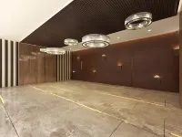 Radisson Lucknow City Center - parkir