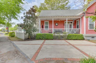 Charming Wilmington Cottage - Walk to Downtown!