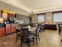Super 8 by Wyndham Prince Albert - breakfast
