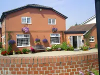 Grove House Hotel فنادق في وودبريدج