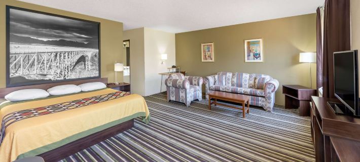 Super 8 by Wyndham Roswell Hotels in Chaves County