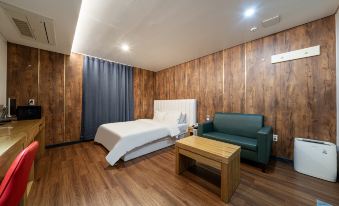 Geumsan Apple Self Check-in Motel