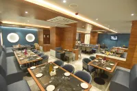 Kings Kraft Tremezzo Inn, Somnath - Desayuno