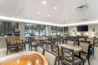 Best Western Plus Greenville I-385 Inn  Suites - breakfast