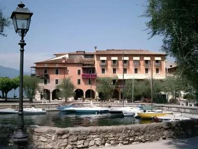 Albergo Gardesana Hotels in Torri del Benaco
