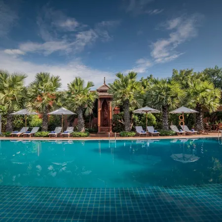 Heritage Bagan Hotel Отели в г. Баган
