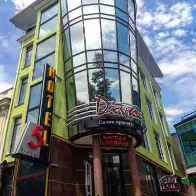 5 Avenyu Hotel Exterior