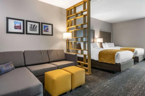 Comfort Inn & Suites Jacksonville - Orange Park Near Naval Air Station