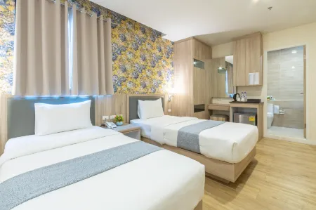 Leela Orchid Hotel