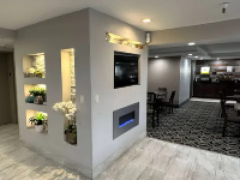 La Quinta Inn by Wyndham Cincinnati North Hotels in Springdale