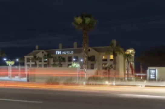 NH Iquique Costa Hôtels à : 