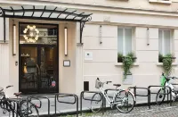 ARTEMISIA MONTMARTRE Hotels in Pigalle