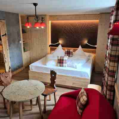 Domaine du Haut Jardin Hôtel & Chalets Spa Privé Rooms