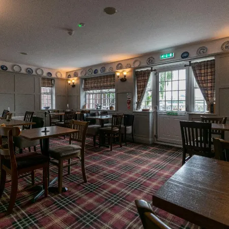 Three Horseshoes Inn