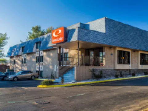 エコノ ロッジ ミリデール - サウシングトン サウシングトンのホテル