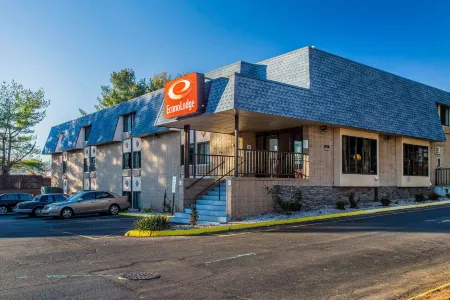 Econo Lodge Milldale - Southington Отели рядом с достопримечательностью «Karabin Farms»