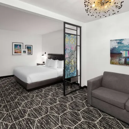 La Quinta Inn & Suites by Wyndham Austin Parmer/Tech Ridge