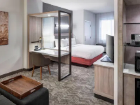 สปริงฮิลล์สวีทส์ บายแมริออท เคลียร์วอเตอร์บีช โรงแรมในเคลียร์วอเตอร์