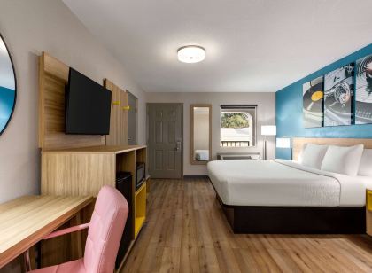 Days Inn by Wyndham Memphis at Graceland