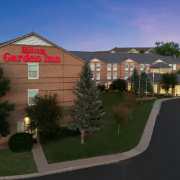 Hilton Garden Inn Colorado Springs North Air Force Academy Отели рядом с достопримечательностью «Парк Коттонвуд Крик»