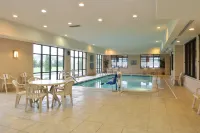 Hampton Inn Milford - Pool