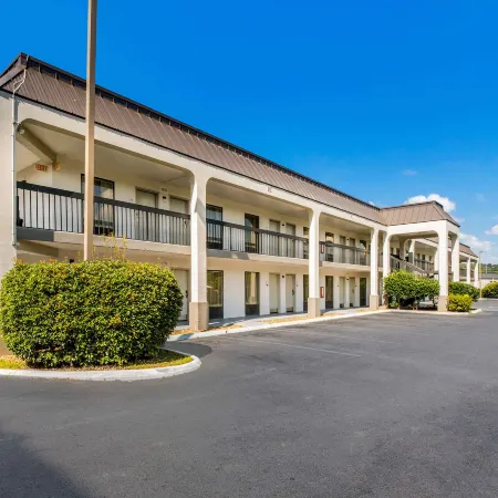Clarion Inn Cleveland Near University
